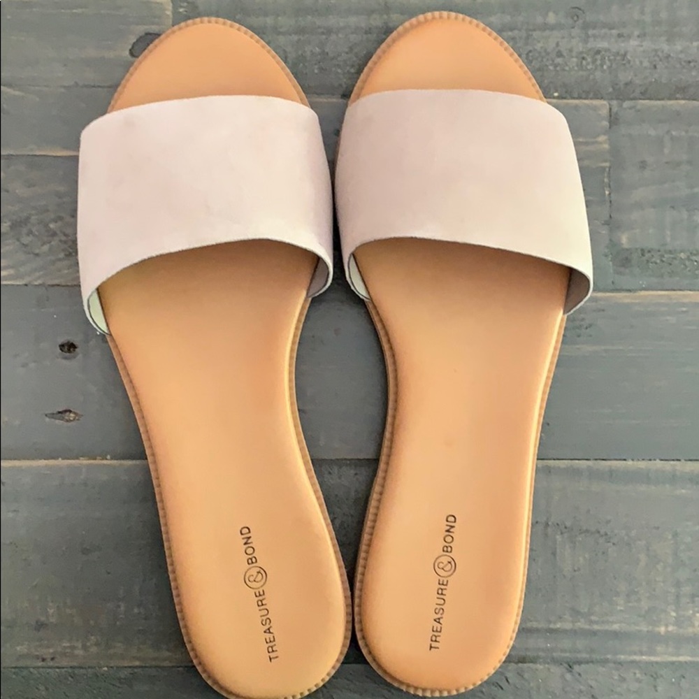 Treasure & Bond blush suede sandals